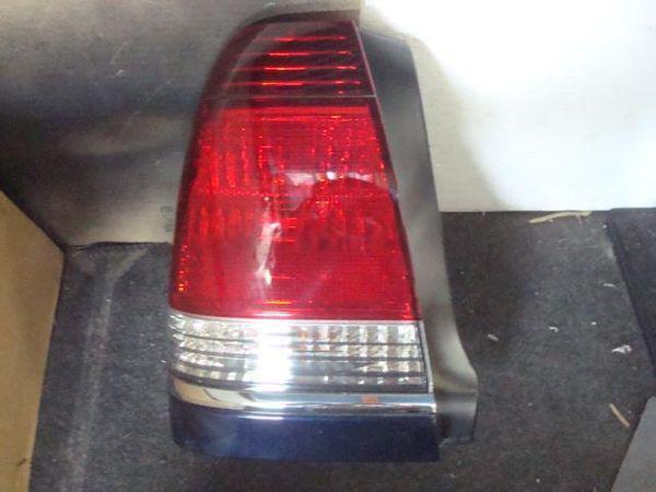 Toyota crown 2003 rear left combination lamp [9e15600]