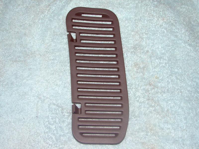 1998 99 00 01 02 forester tail light access cover door rh gray