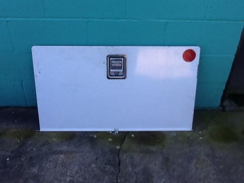 Rawson koenig 35 1/4 x 20 utilty box door, no rust!!!