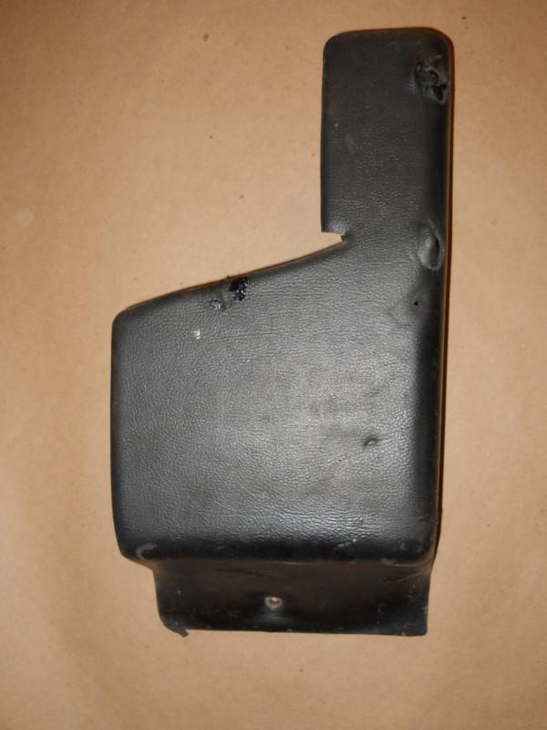 Alfa romeo gtv 6 pass kick panel ecu / brain cover panel