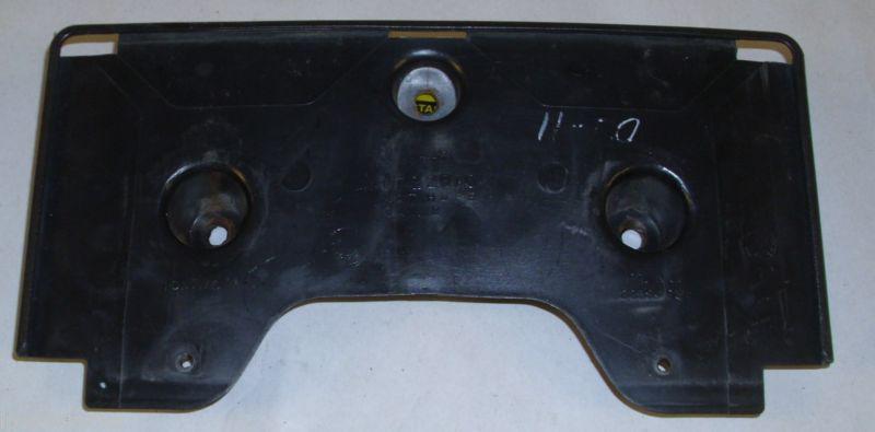 1997 pontiac sunfire front license plate holder 2d 2.2l chevy cavalier 22594635