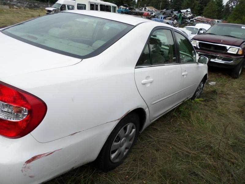 Left taillight for 02 03 04 toyota camry ~ 4937162