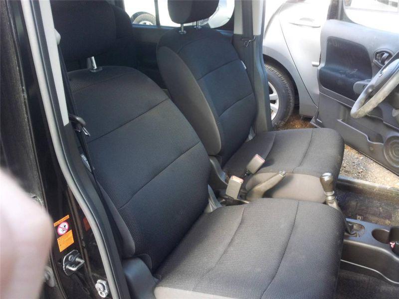 2009 nissan cube front driver & passenger bucket seats