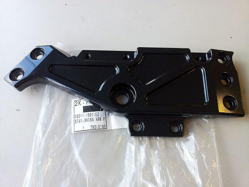 Kawasaki zr550 zephyr b 90-93 swing arm panel bracket r.h. 35011-1501-ez nos