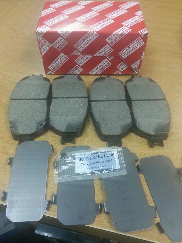 New factory toyota front brake pads 2004 05 06 07 08 09 2010 sienna