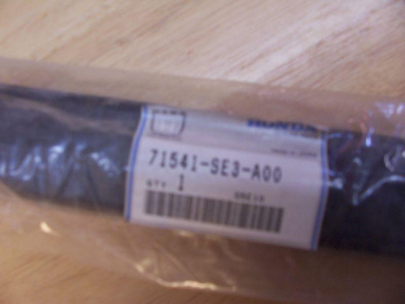 Nos factory oem, honda #715413e3a00,  free shipping.