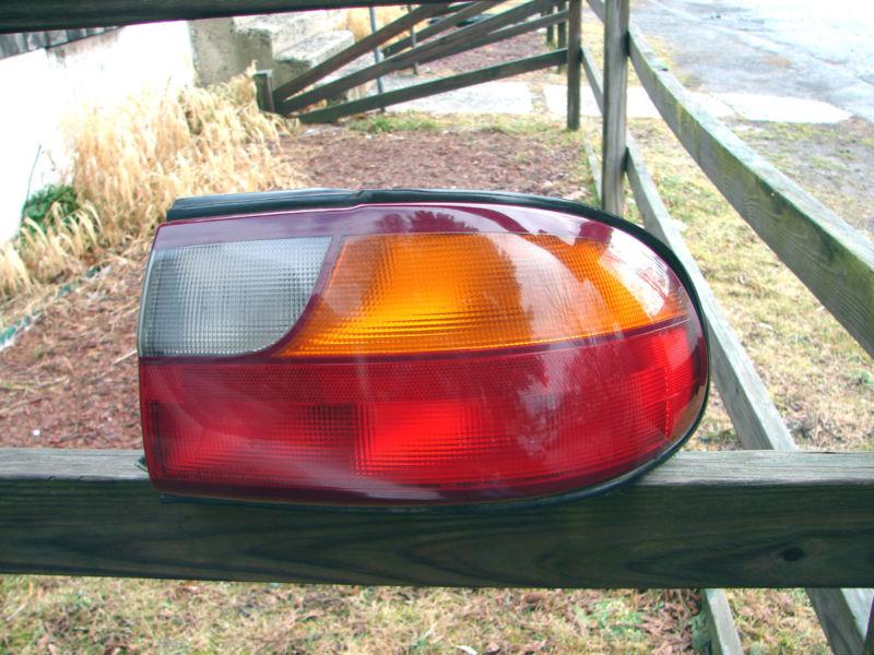 1997 98 99 00 01 02 03 04 05 malibu tail light oem rh