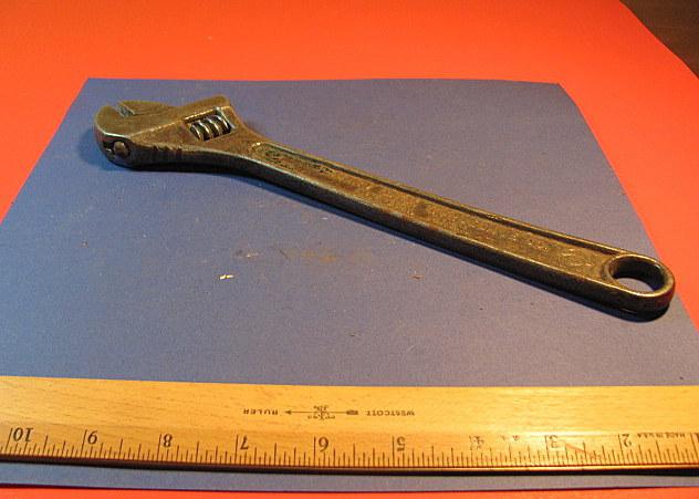 Ii10 vintage 12" diamond calk horseshoe co. adjustable wrench