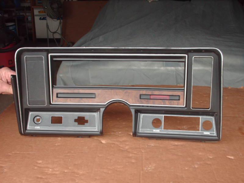 1973-74 nova dash bezel without air