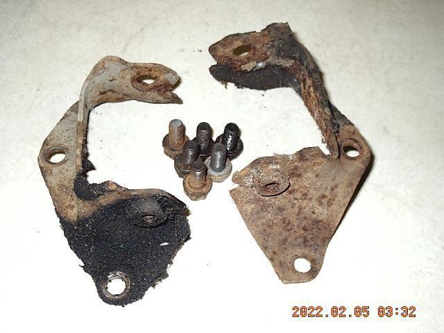 Pontiac 350 engine mount brackets 1977 gran prix  firebird brackets and bolts