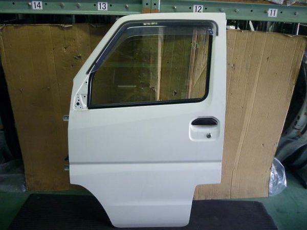 Mitsubishi minicab 2004 front left door assembly [7413200]