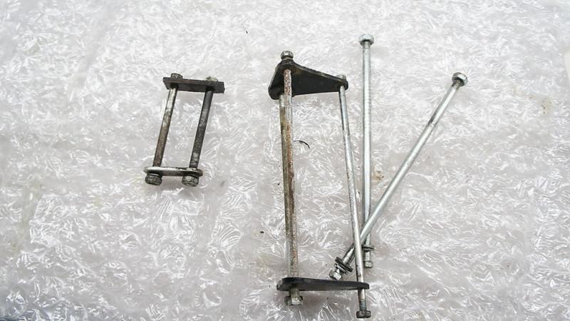 1975 kawasaki h2750 h-2 h2 750 kh750 kh triple *402 motor mount bolts