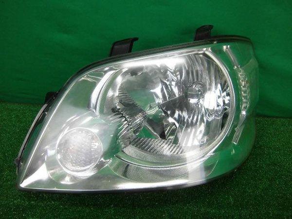 Toyota noah 2002 left head light assembly [0610900]