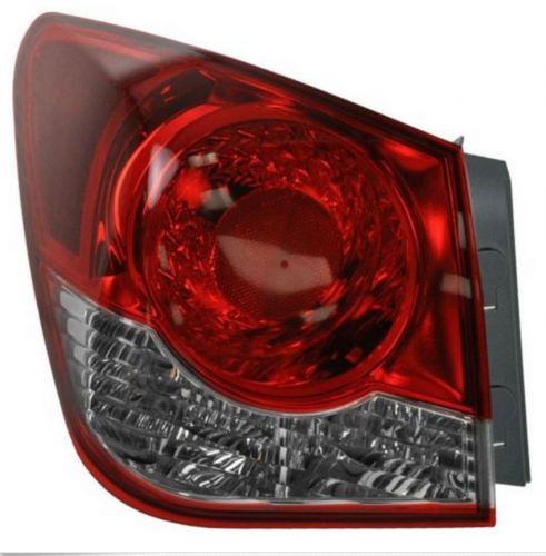 Chevrolet cruze 2011-2014 tail light assembly -- driver&#039;s side / left side lh