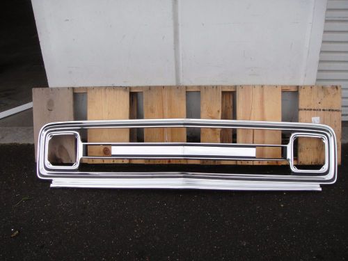 1969=70 chevrolet truck grill shell