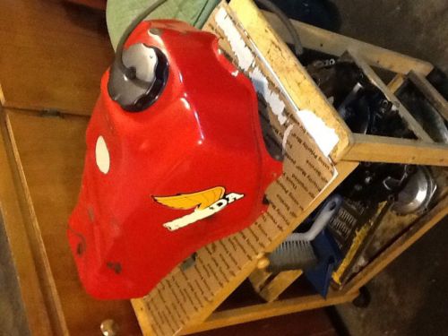 83-84 honda atc250r gas tank &amp; fuel petcock