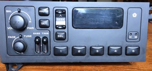 Chrysler jeep wrangler 97-01 factory stock radio am/fm  po4858560ad