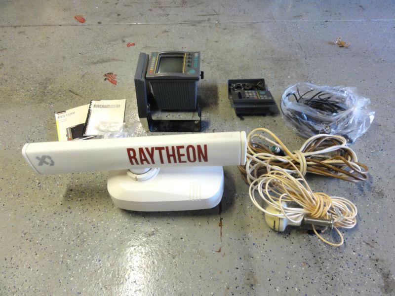 Raytheon r11xx radar raychart 601xx raster scan radar 30" open array radar 