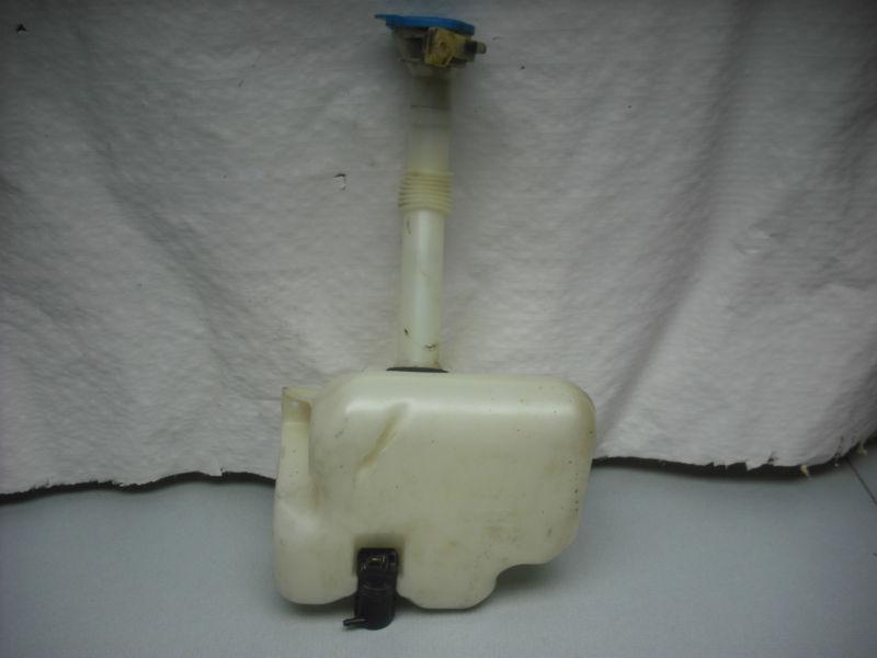 1994-1997 honda accord washer reservoir & pump assy