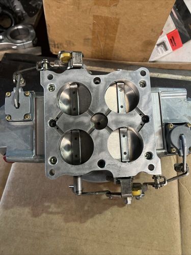 Barry grant 1070 cfm 4500 carb ( crate 572 )