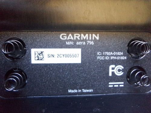 Garmin aera 796: excellent condition with ram mounting hardware and more