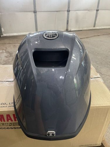 Yamaha oem top cowling without graphics  6fm-4261a-02-00