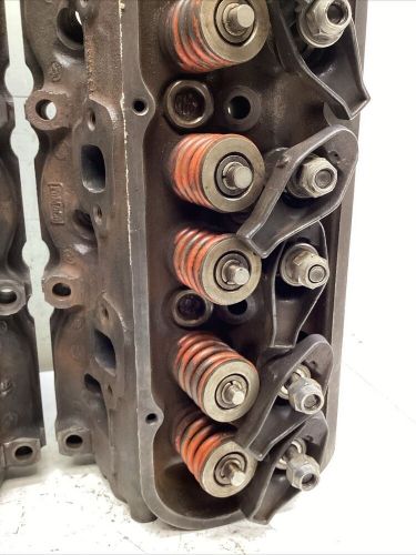 1969 ford mustang 302 small block cylinder head set c9oe-e - date 9c13 / 9c14