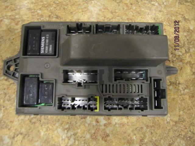 Land rover discovery ii 2 interior fusebox panel fuse box 99 00 01 02