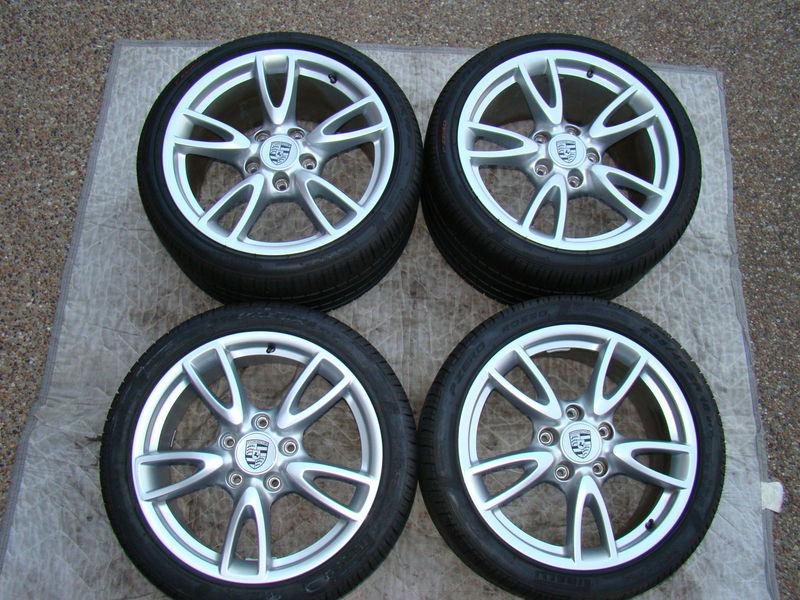 Porsche oem factory 911-997 18" carrera iv wheel set 