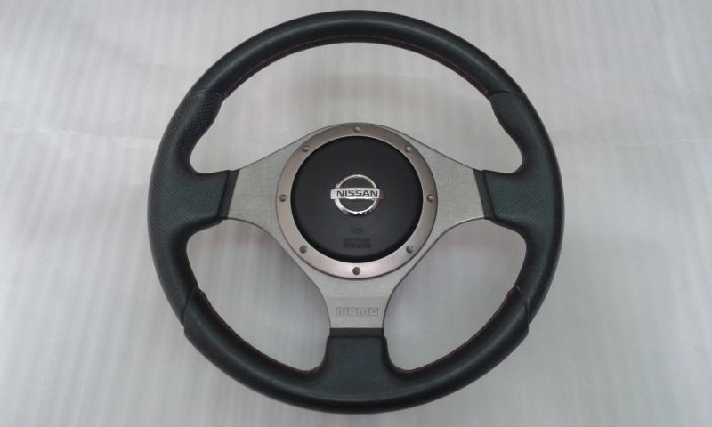 Jdm original nissan momo airbag steering wheel 350z g35 skyline v35 s14 gtr r34