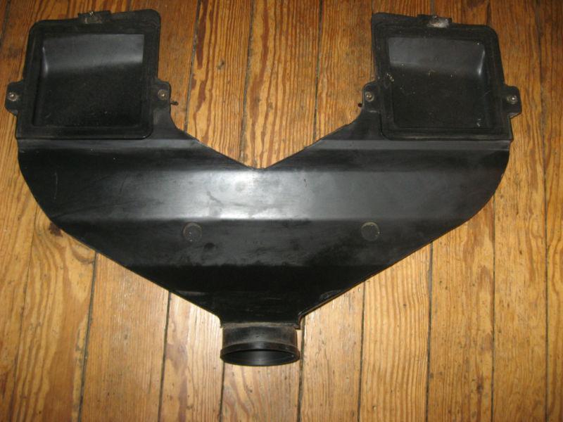 1985-1992 camaro tuned port air intake upper