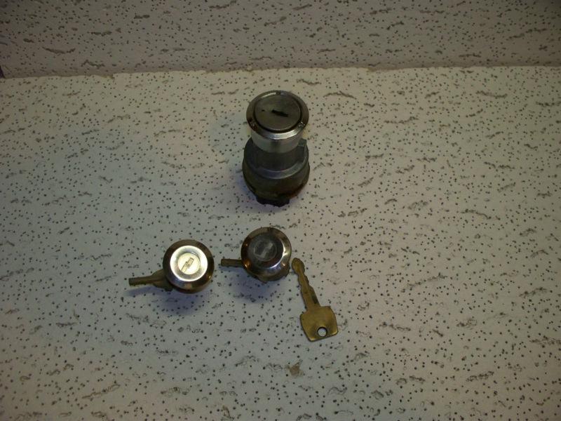 1968 - 1969 ford truck ignition switch & door locks with key 68 69