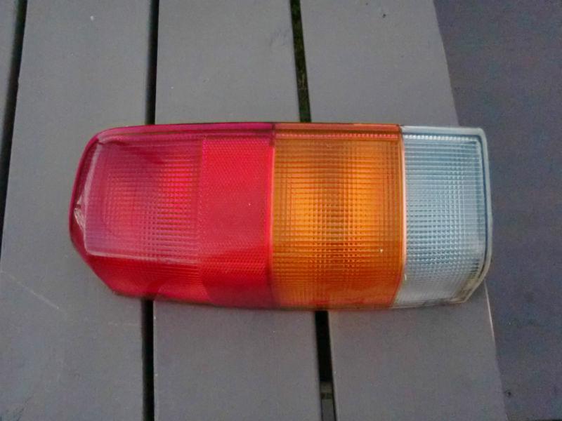 1997-2001 jeep cherokee tail light