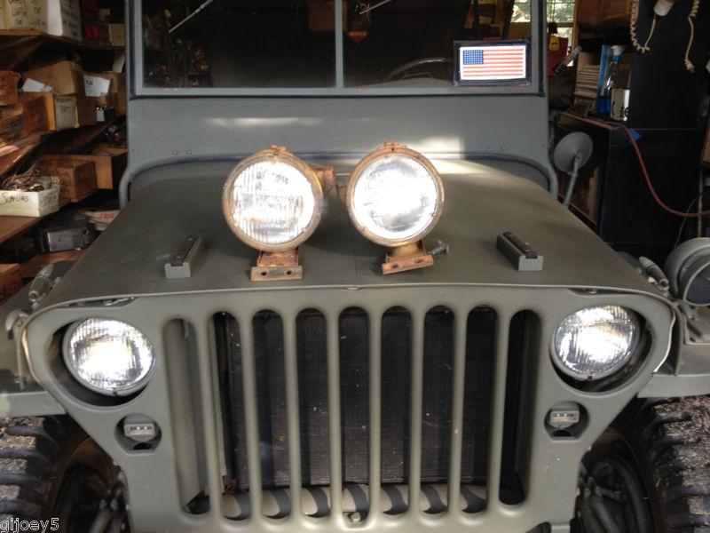 Wwii jeep willys mb / ford gpw headlight buckets