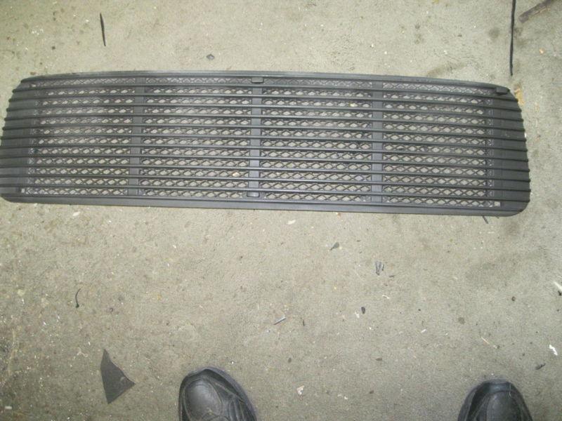 Porsche 911 engine grill