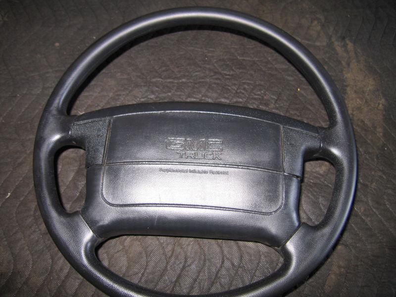 Safari air bag steering wheel.black,fits 93-95 mini van. nice wheel