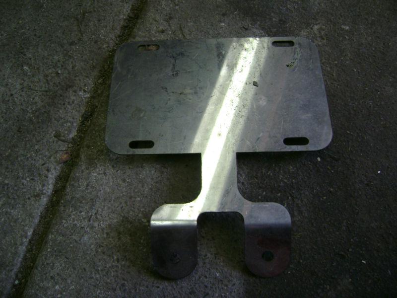 Liscense plate bracket for harley davidson and other custom applications