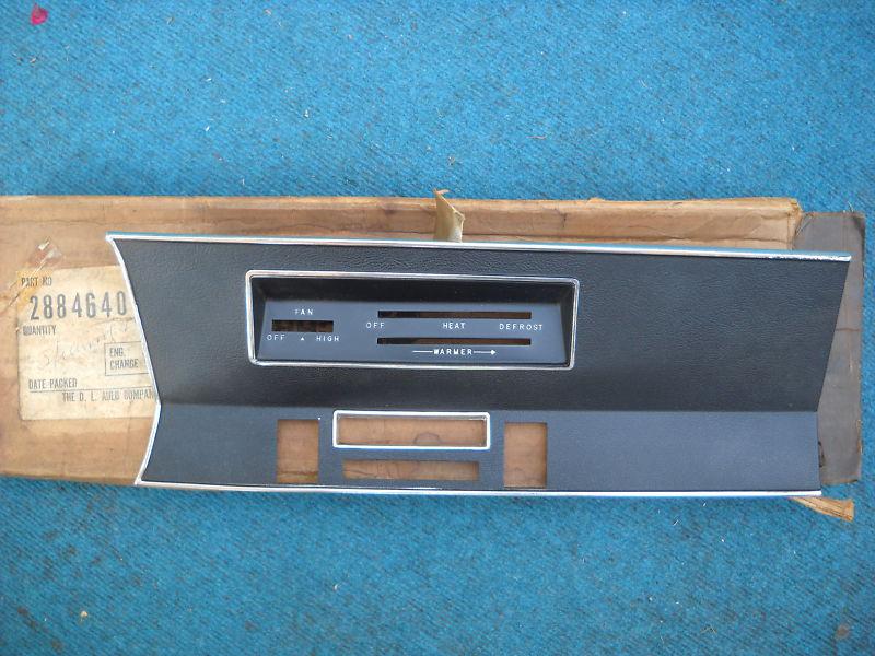 Nos mopar 1969 valiant radio trim plate