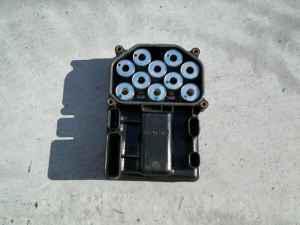 2002 cadillac escalade abs module , 10 solenoid