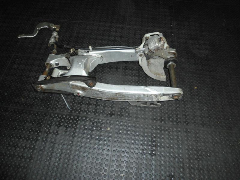 99 00 01 yamaha yz 125 yz125 swingarm rear swingarm with rear brakes and link