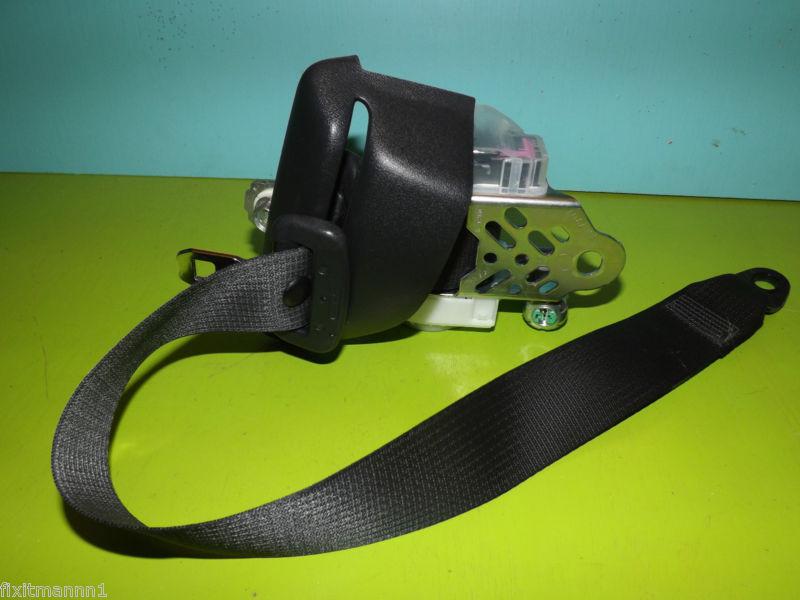 09 10 11 12 13 infiniti g37 convertible front seat belt oem left bb980