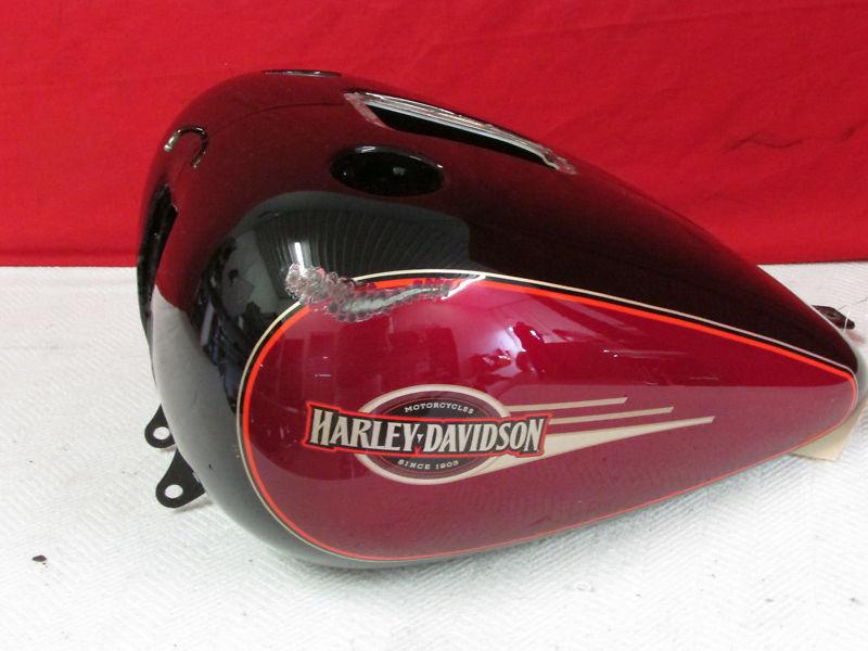 2004 harley davidson softail carburated gas tank, road rash