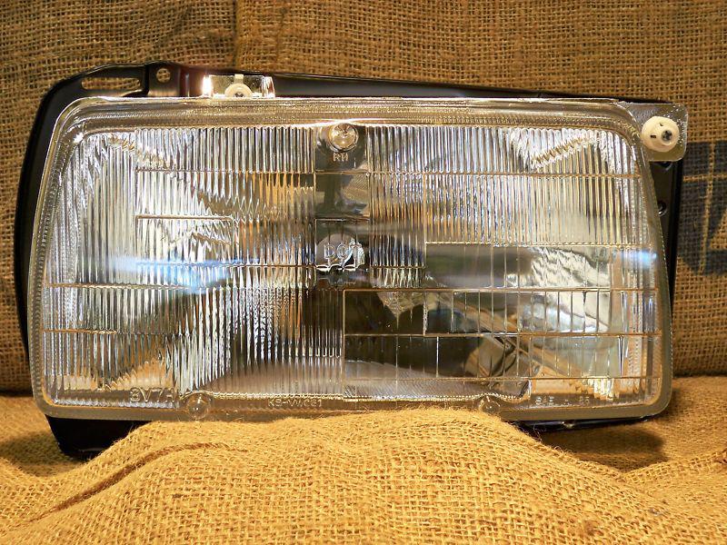 1987-1992 volkswagen jetta /golf headlamp rh passenger