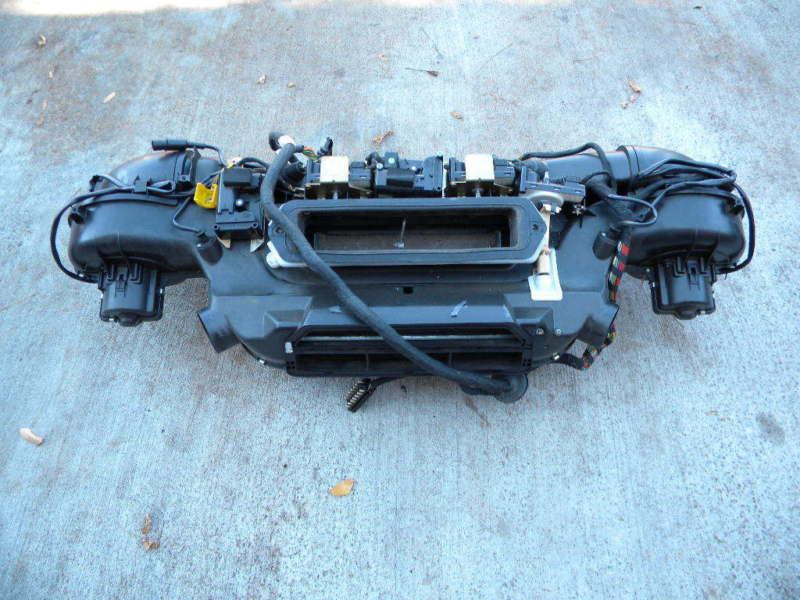 91 porsche 911 964 a/c heater box with blower motors 96484357311