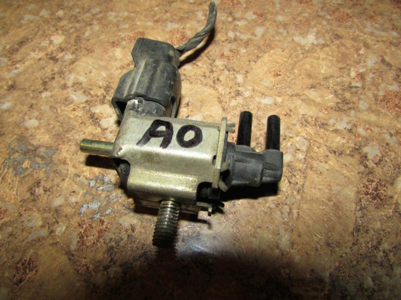 Nissan sentra 200sx altima maxima vsv egr vacuum switch solenoid valve k5t46582