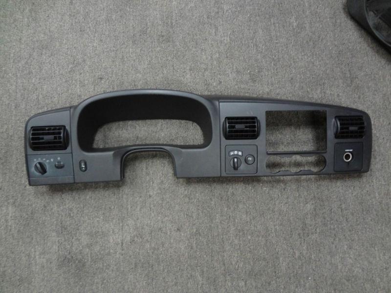 2005 2006 2007 ford f-250/f-350 superduty oem black upper dash panel bezel xlt