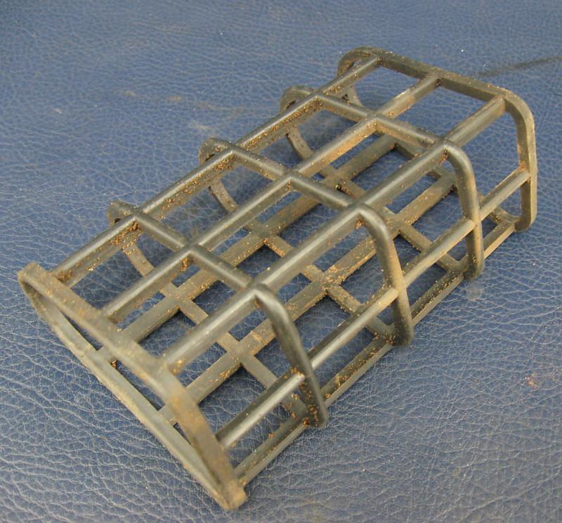 Yamaha dt250 dt400 air filter element holder cage guide 1977