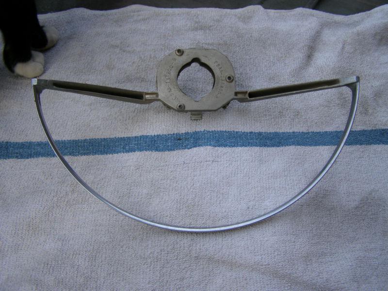 Ford mustang cougar 1968 1969 original horn ring