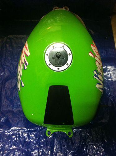 2001 zx7r gas tank