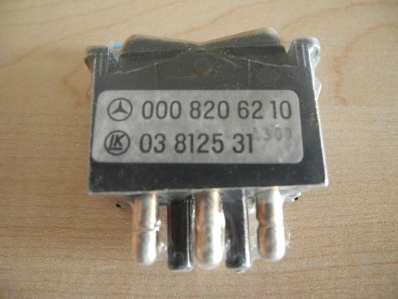 Mercedes benz new sun roof switch 000 820 62 10  w116 / w126 / w201